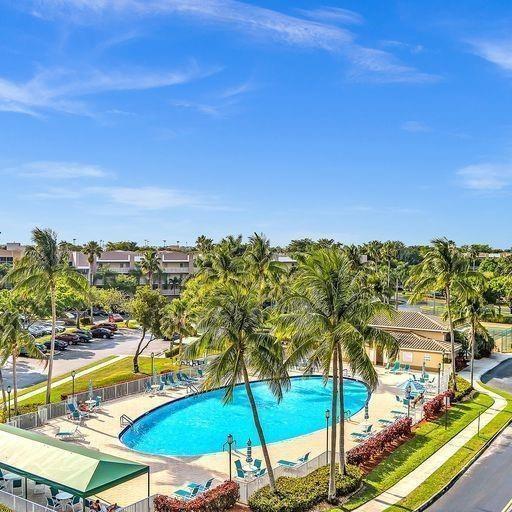 WELDON CONDOMINIUM I - Residential