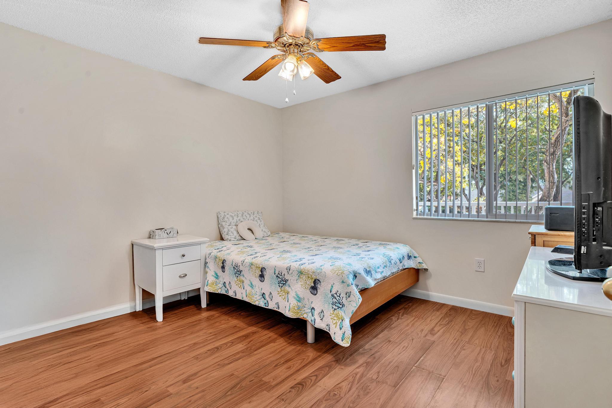 WELDON CONDOMINIUM I - Residential