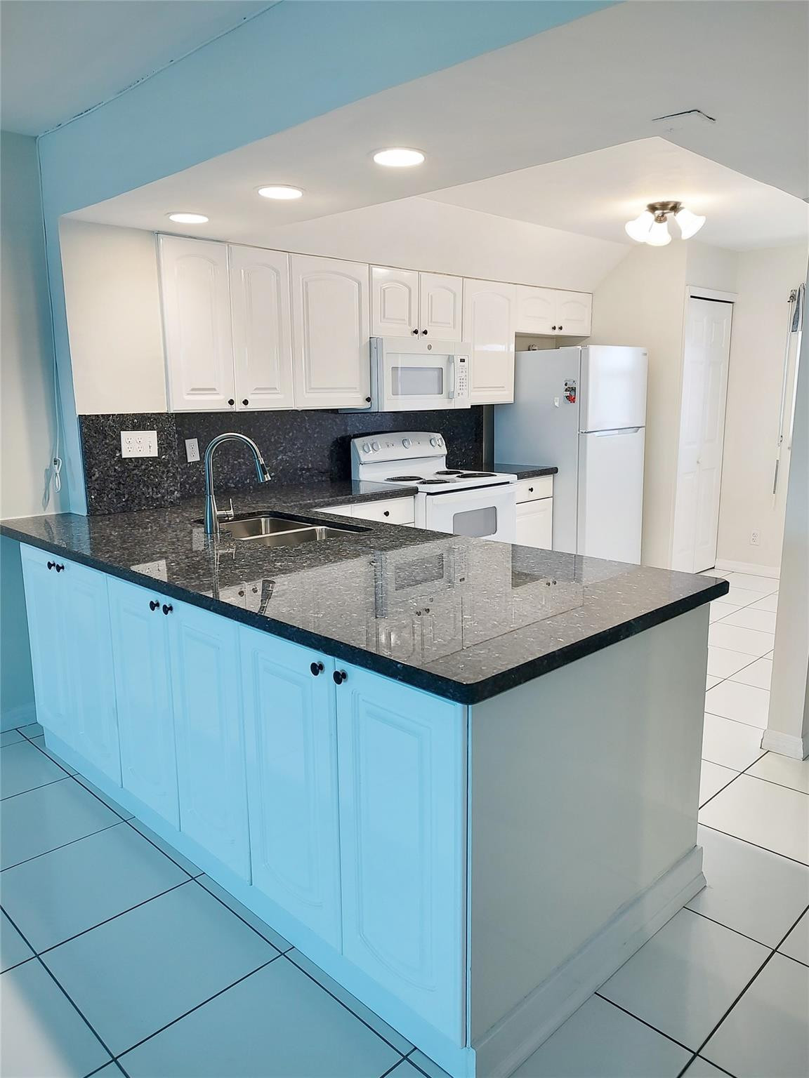 Century Plaza Condo - Residential Lease