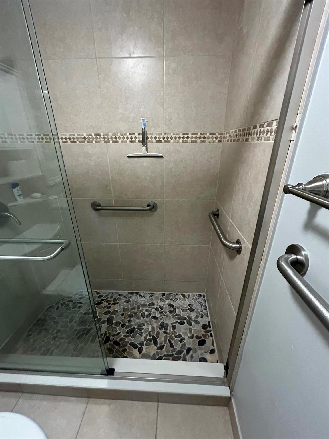 KINGS POINT BRITTANY COND - Residential Lease