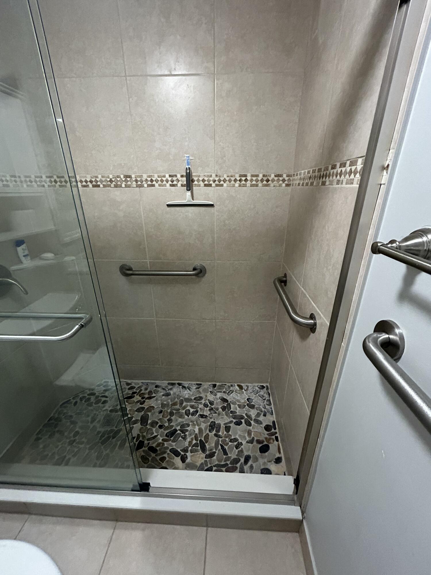 KINGS POINT BRITTANY COND - Residential Lease