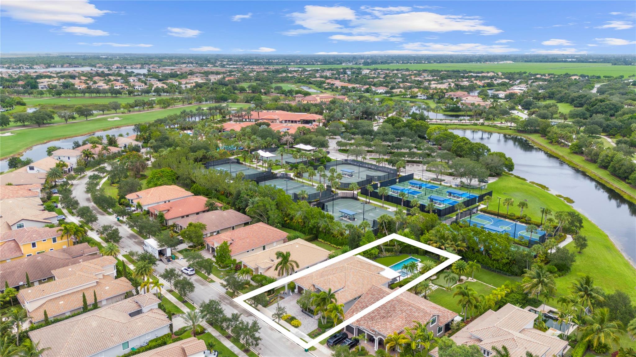 Parkland Golf & Country C - Residential