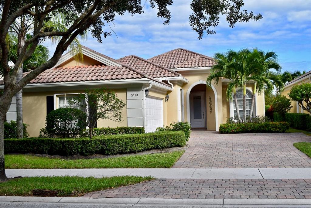 Photo of 5119 Magnolia Bay Circle, Palm Beach Gardens, FL 33418 (MLS # R10760938)