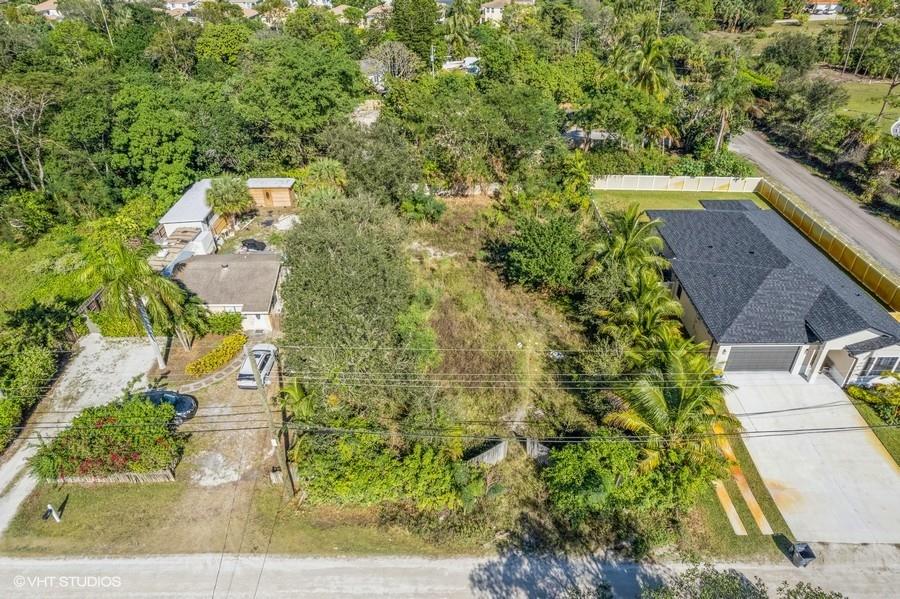 PALM BEACH FARMS CO 3 - Land