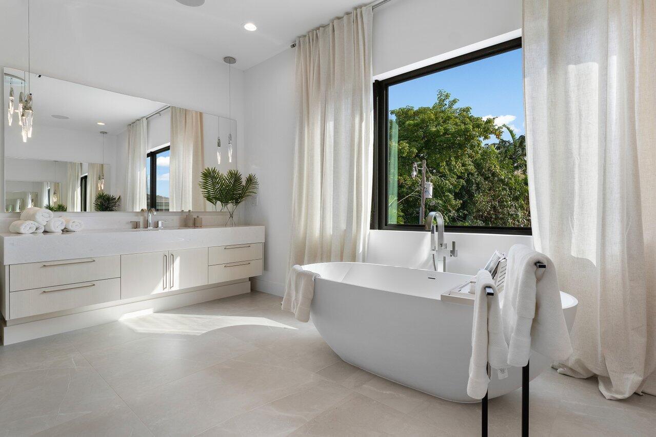 OCEAN HEIGHTS - Residential