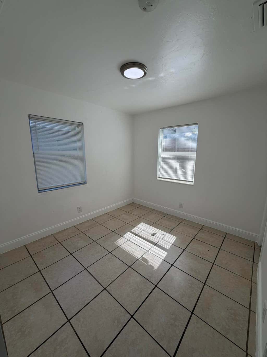 Photo of 1021 Henrietta Avenue, West Palm Beach, FL 33401 (MLS # B26062723)