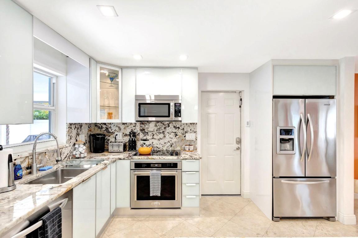 Yacht Harbor Estates - Residential