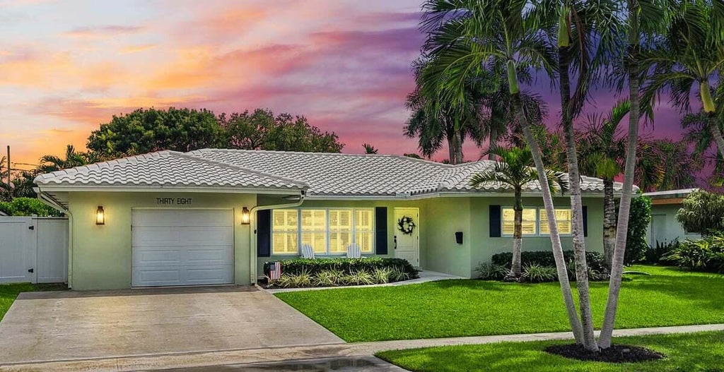Photo of 38 SW 10th Avenue, Boca Raton, FL 33486 (MLS # B26084347)