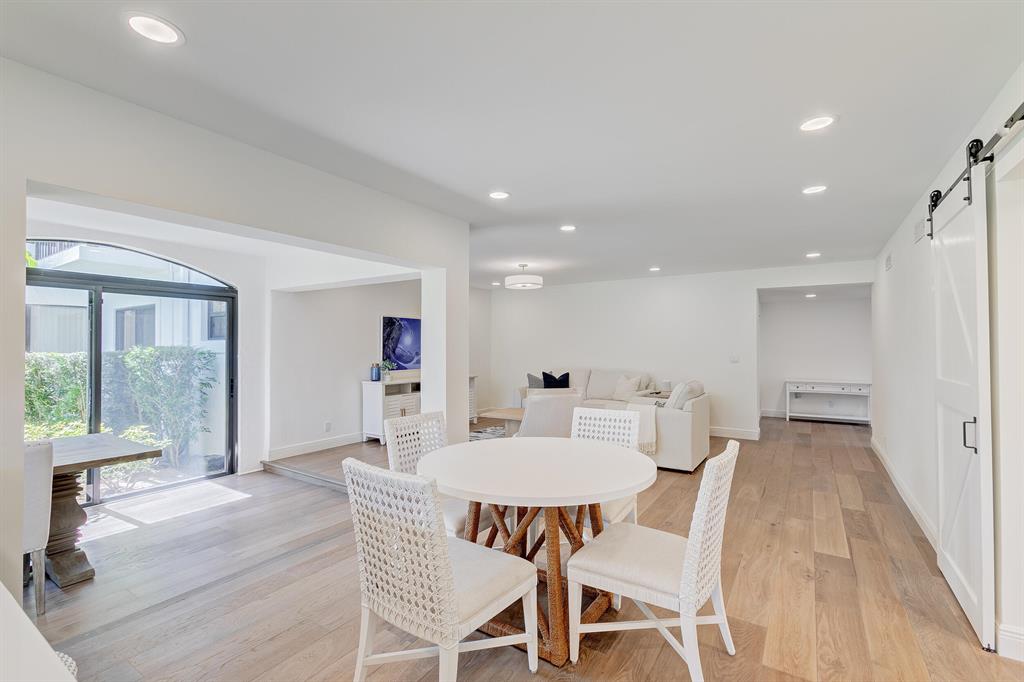 TRADERS CROSSING AT JONATHANS LANDING - Residential