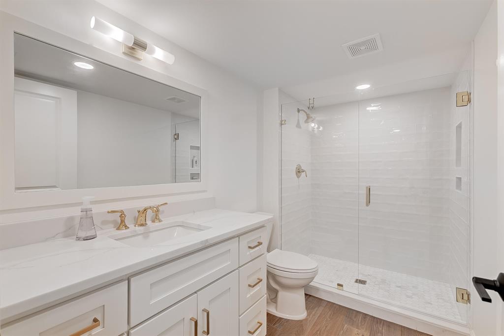 TRADERS CROSSING AT JONATHANS LANDING - Residential