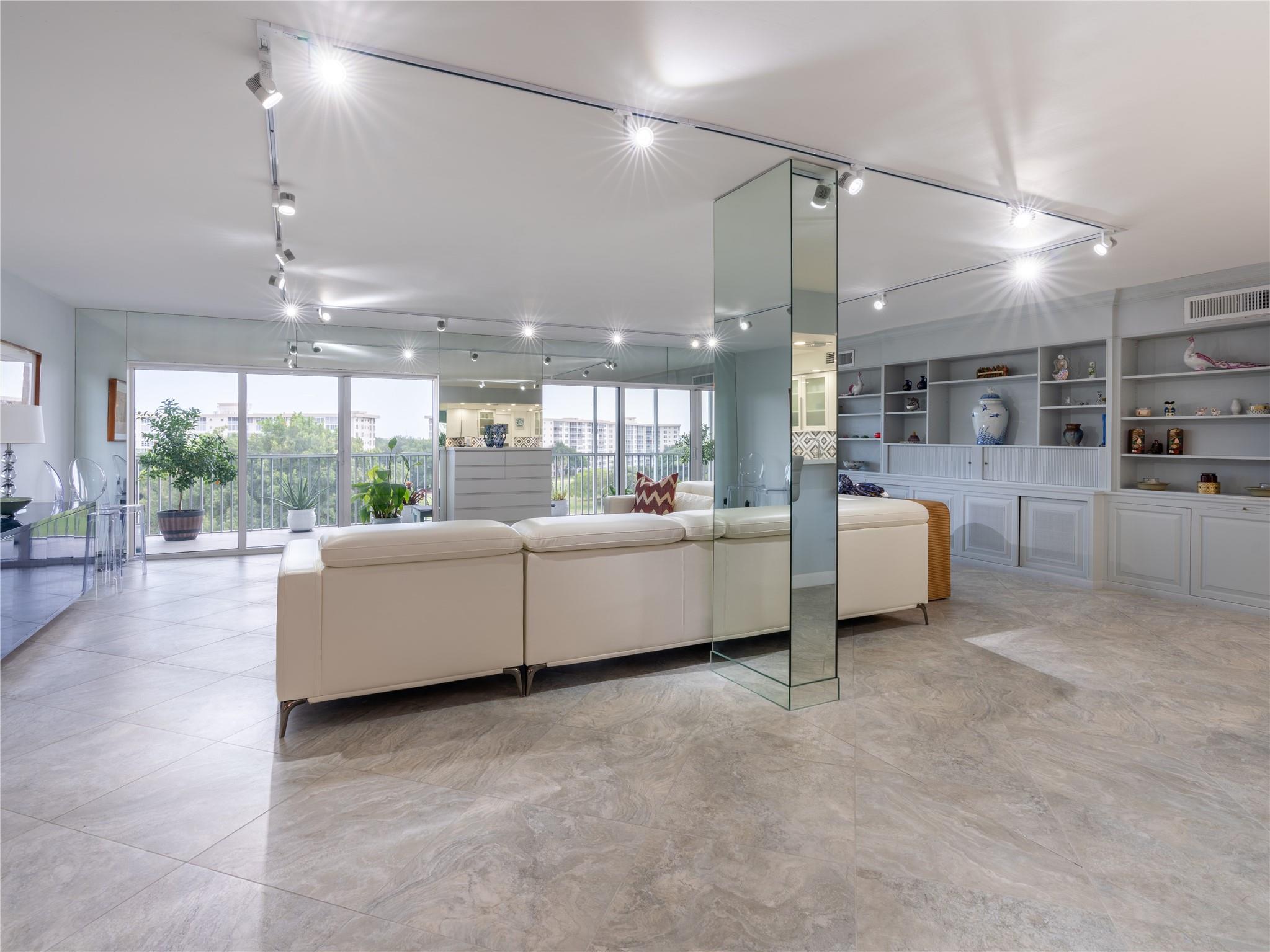 Palm Aire - Residential