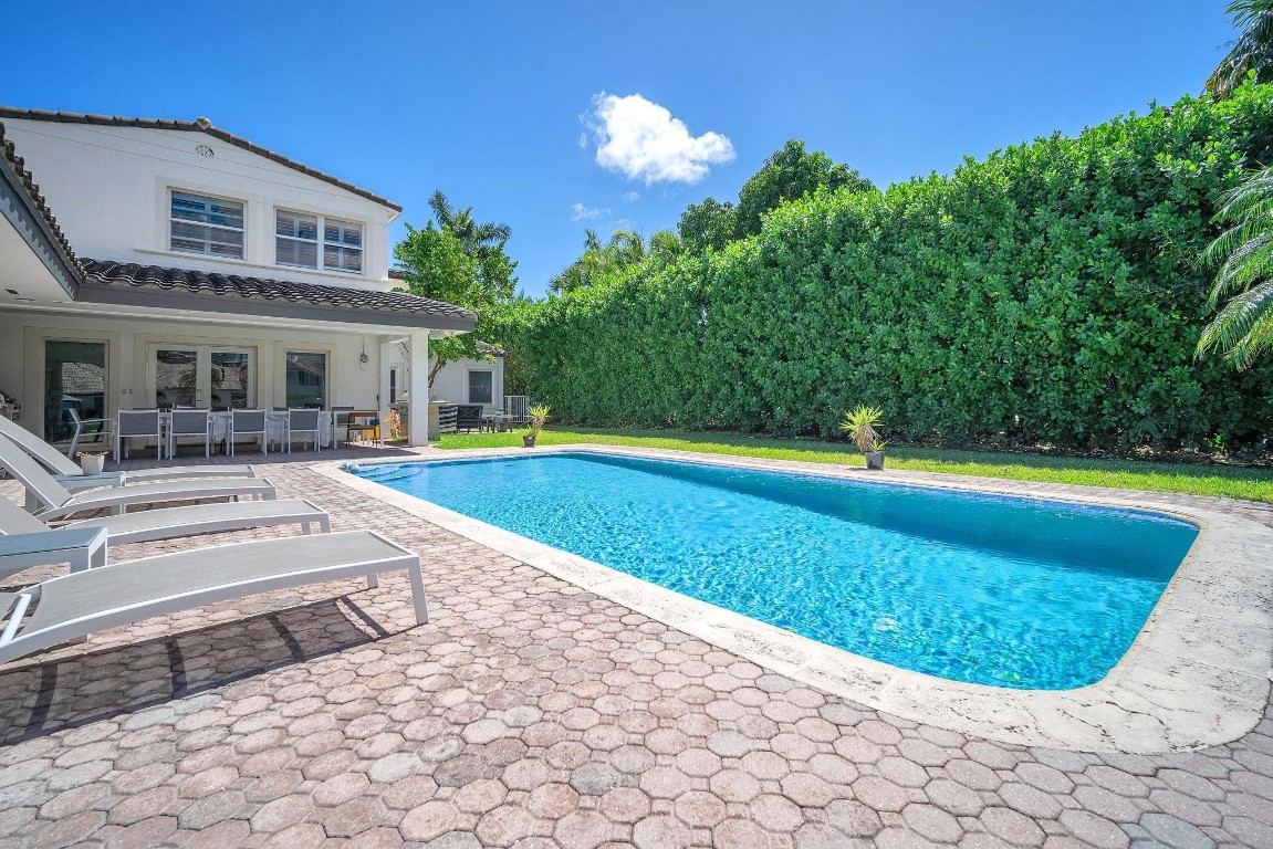 Golden Beach Sec E - Residential