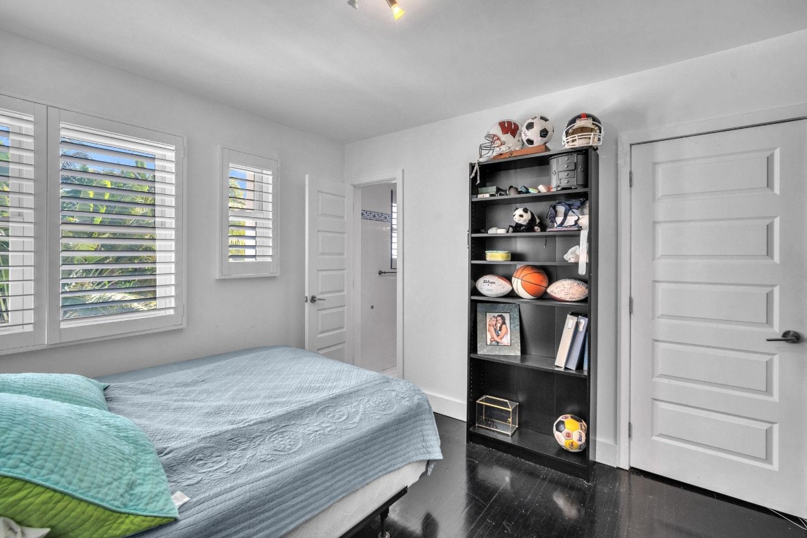 Golden Beach Sec E - Residential