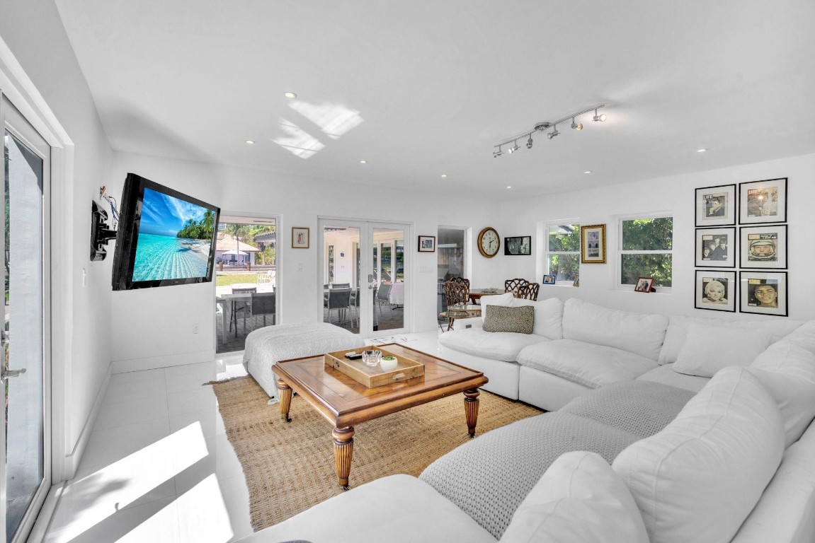 Golden Beach Sec E - Residential