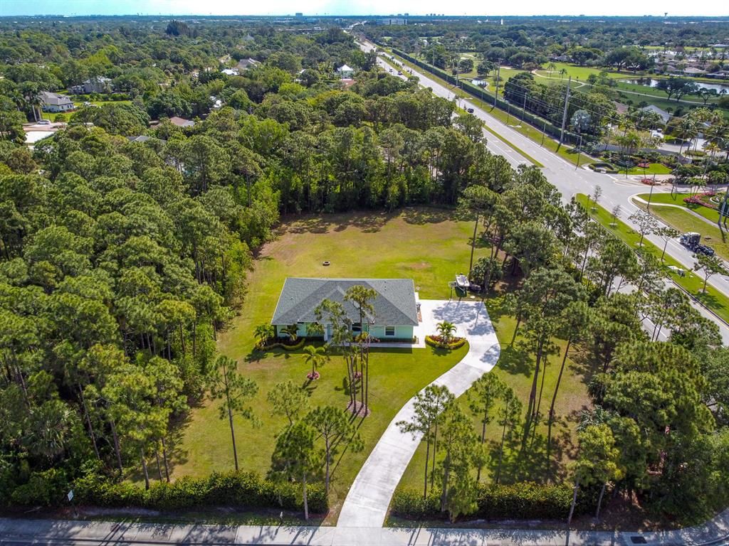 Photo of 14038 69th Drive N, Palm Beach Gardens, FL 33418 (MLS # R10731480)