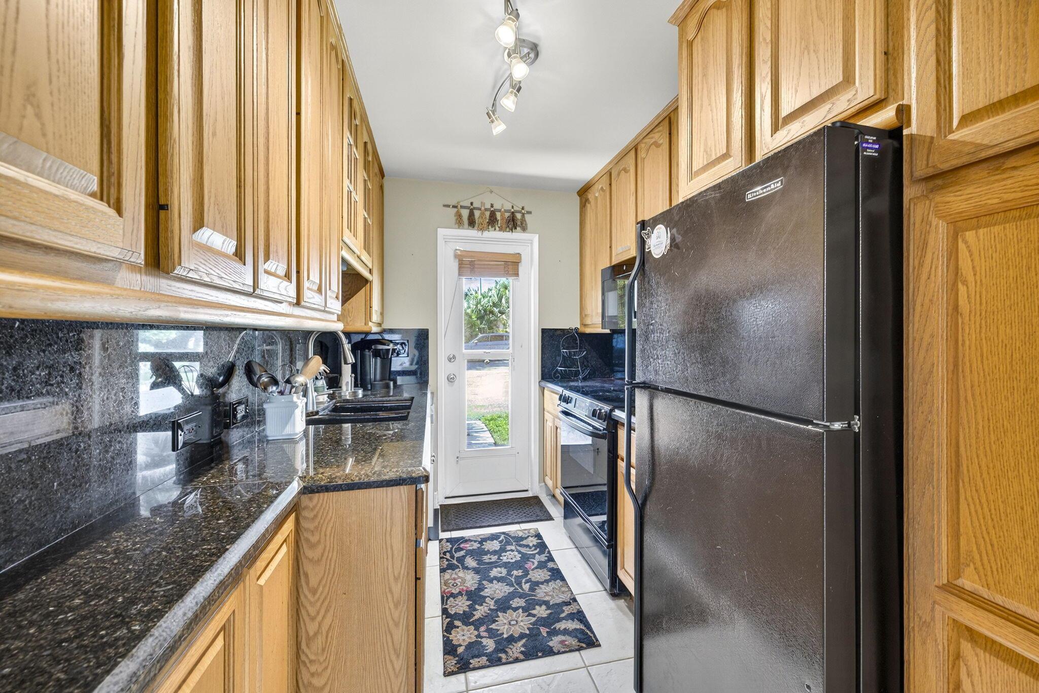 SEA CLUB OF HILLSBORO BEA - Residential