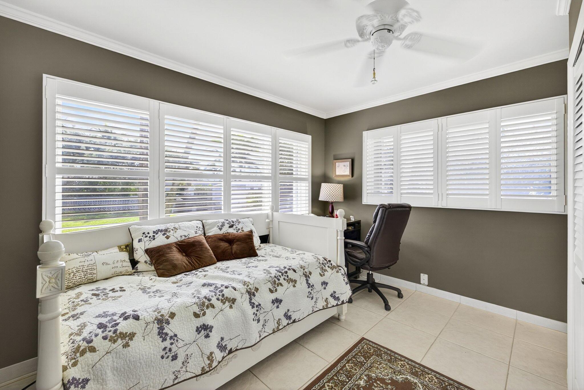 SEA CLUB OF HILLSBORO BEA - Residential