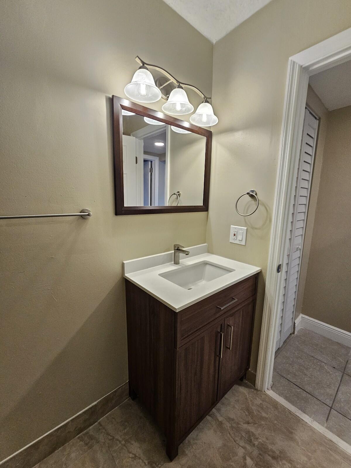 LEWIS TERMINALS NO 2 SUB IN - Residential Lease