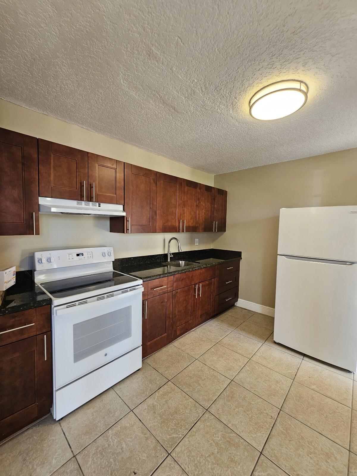 LEWIS TERMINALS NO 2 SUB IN - Residential Lease