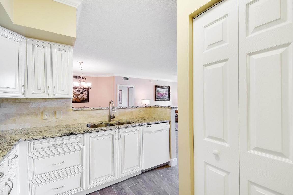 ST ANDREWS AT THE POLO CLUB - Residential Lease