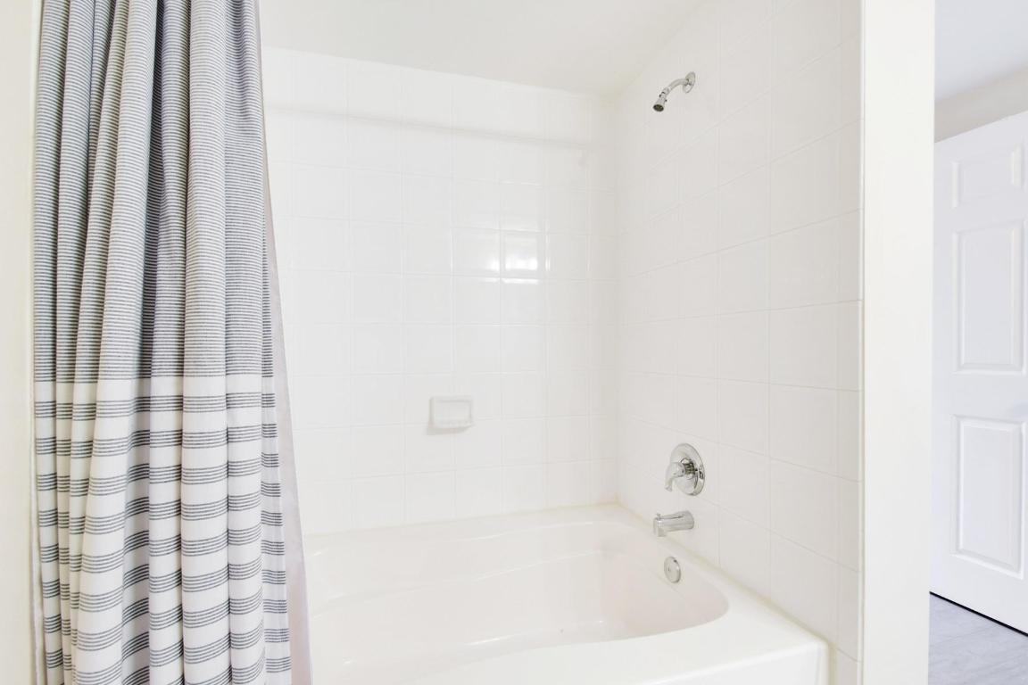 ST ANDREWS AT THE POLO CLUB - Residential Lease