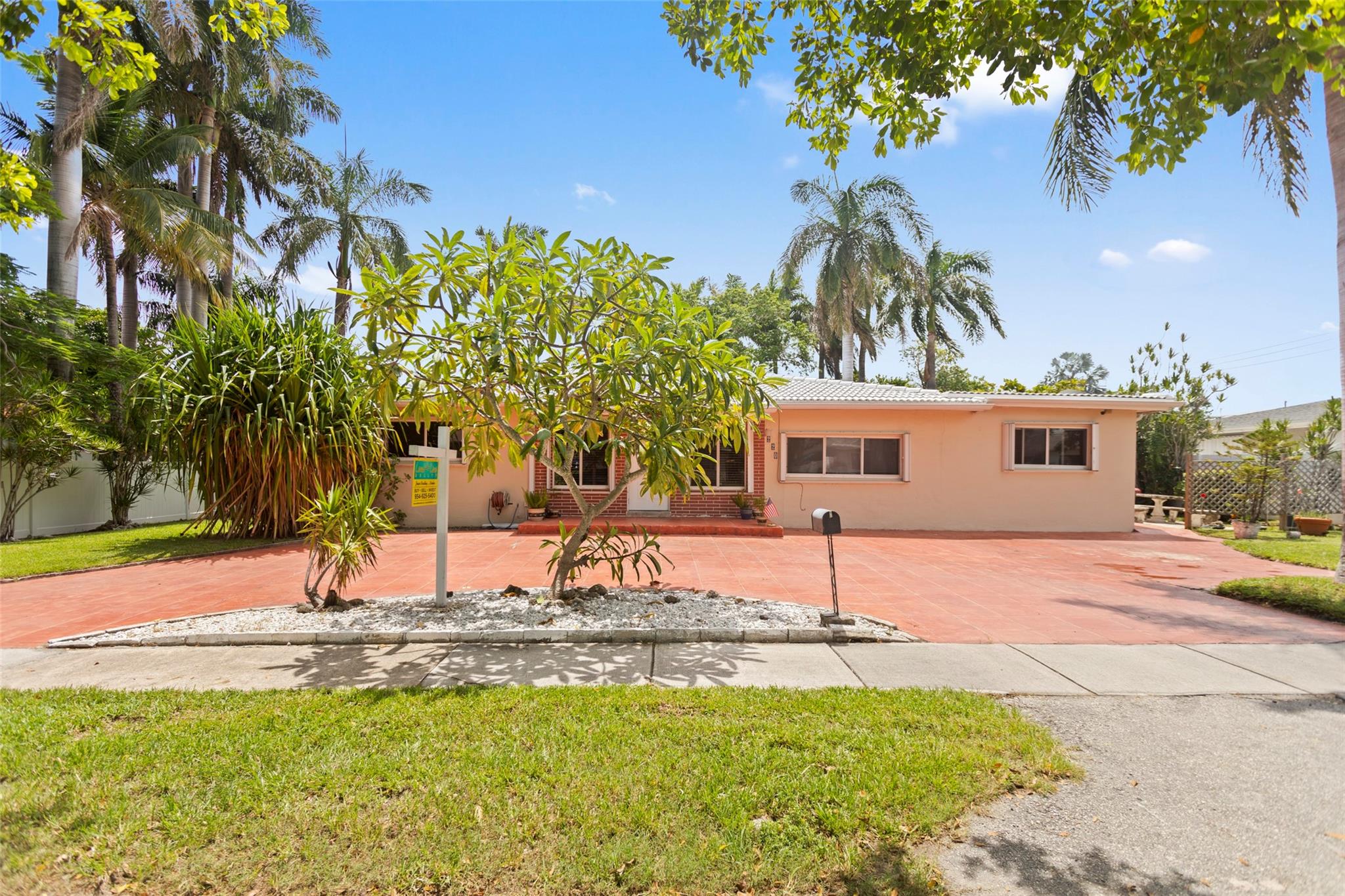 View Dania Beach, FL 33004 house