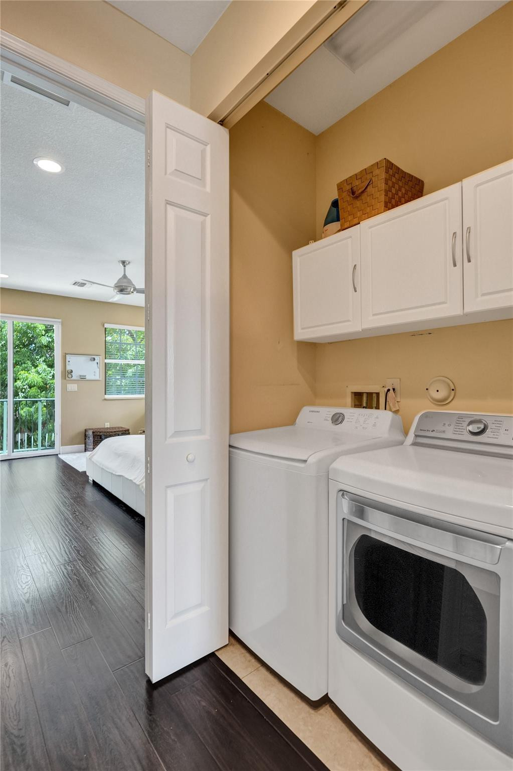 Riverside Townhomes - Residential