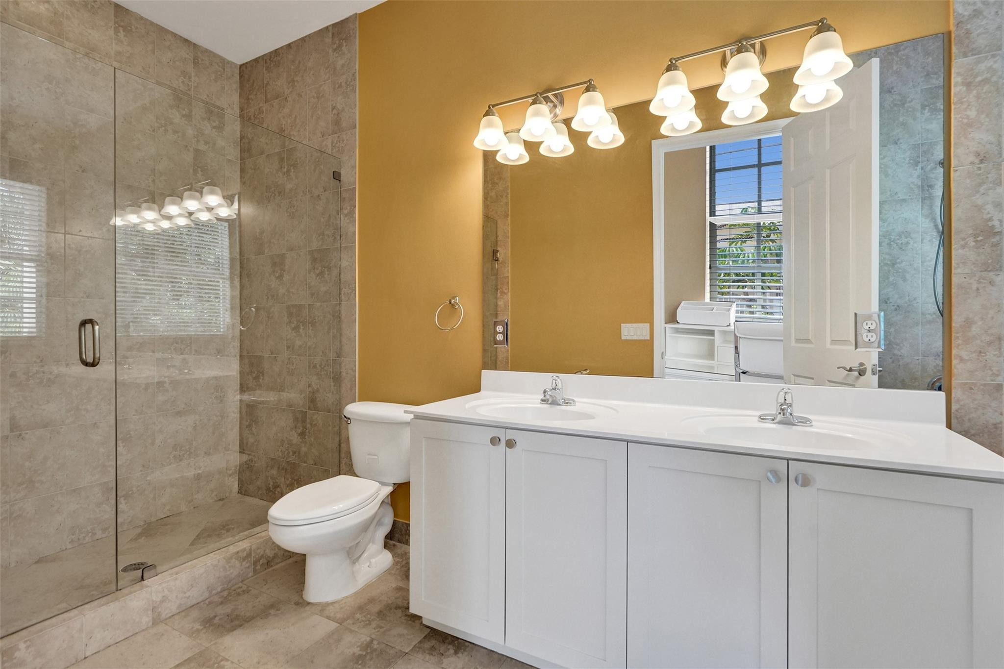 Riverside Townhomes - Residential