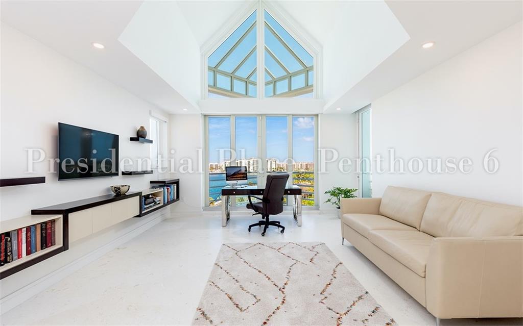 PRESIDENTIAL PLACE - Residential