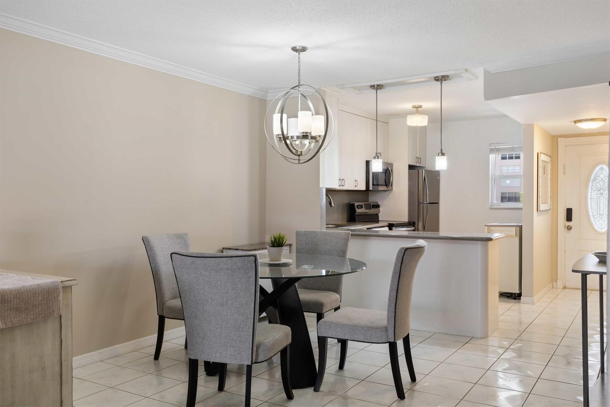 RIVIERA APTS - Residential