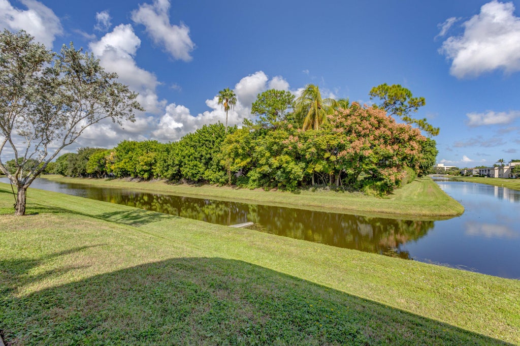 Photo of 2704 Vision Drive, Palm Beach Gardens, FL 33418 (MLS # R10933730)