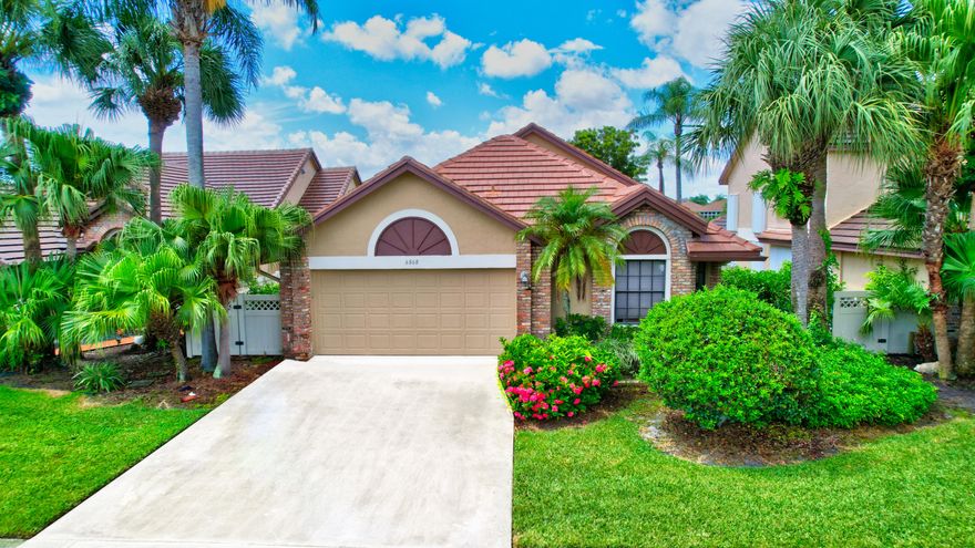 Beautiful lake and golf course views from this 3/3 home in Cambridge! Original owner. New A/C installed 1/2021. New washer/ dryer. Original construction was customized to include a family room from most of the garage space, there is 8'x20' of storage /laundry room space. Vaulted ceilings. Bedroom #2/Den has a Murphy bed and direct access to a full bath.  Bedroom #3 also has an ensuite bathroom. Builtin Murphy beds in family room and br #2. All age community with excellent schools. Extended screened patio with a covered lanai.  Cambridge has filed an amendment eliminating the mandatory CC membership but master association has counter filed a certificate stating otherwise. Because of the dispute, Sellers will only entertain offers from buyers joining the club. Living room sectional sofa is a sleeper, phantom invisible roll away screen on family room door leading to garage.