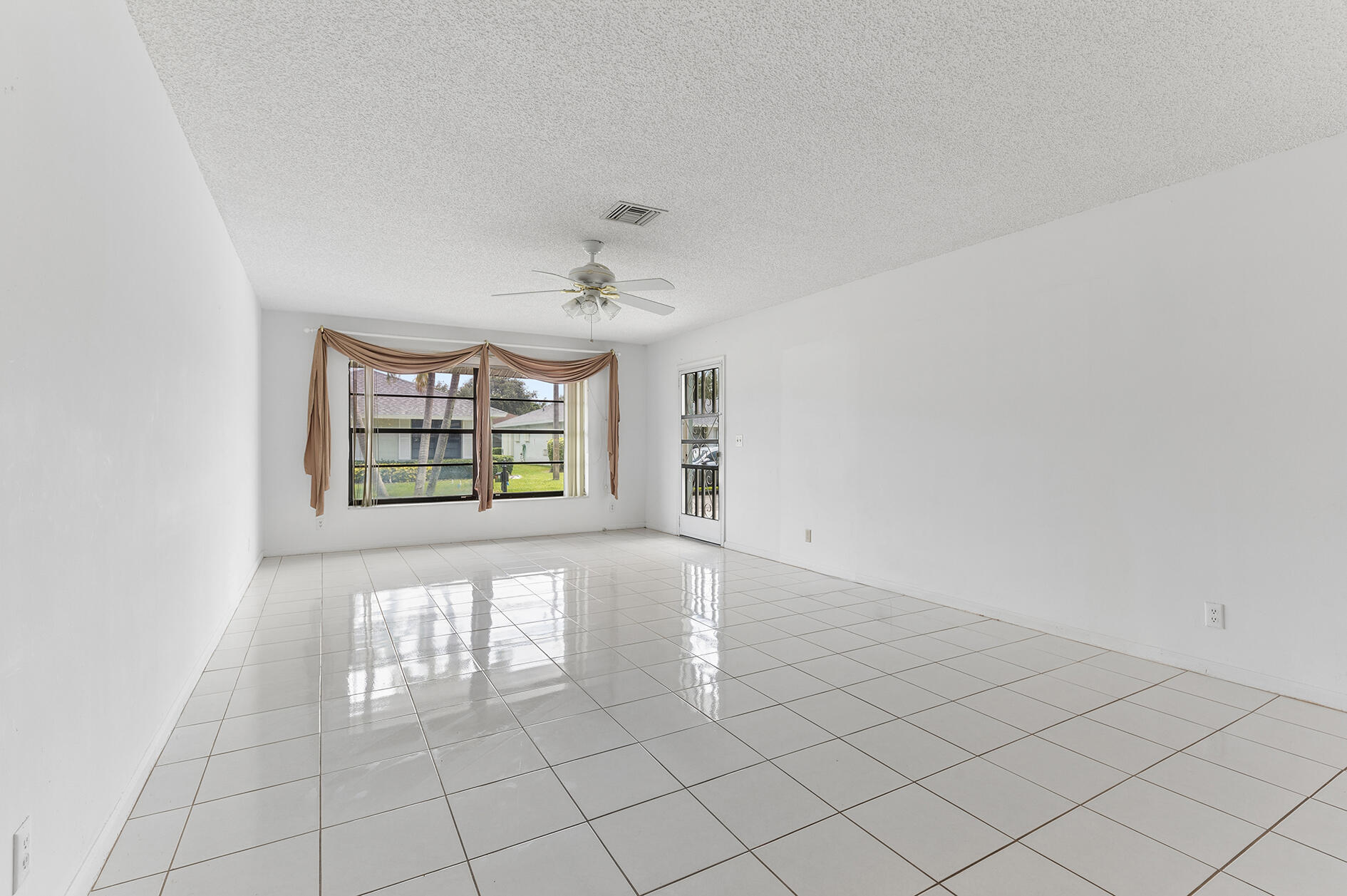 BENT TREE VILLAS EAST CONDO - Residential