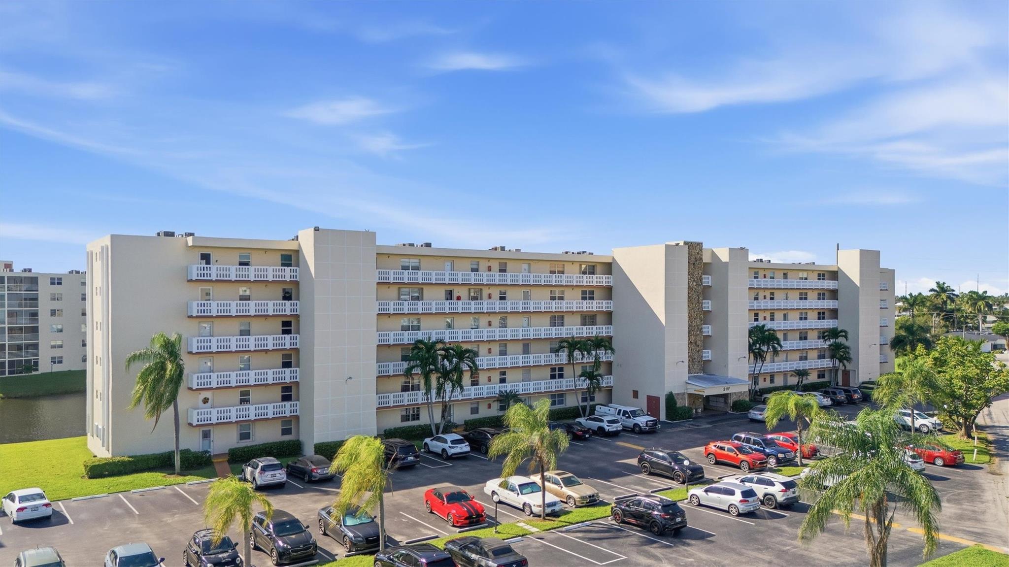 MEADOWBROOK LAKE - Residential