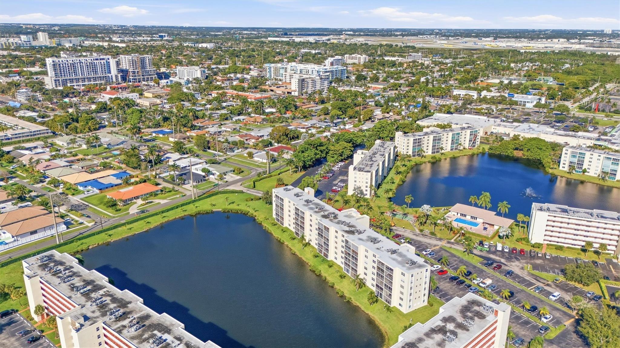 MEADOWBROOK LAKE - Residential