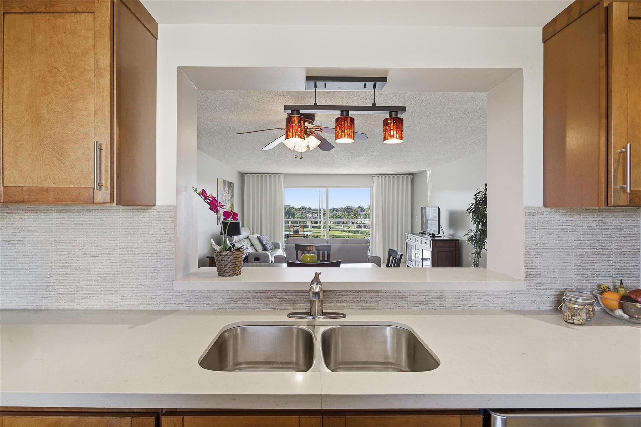 MEADOWBROOK LAKE - Residential