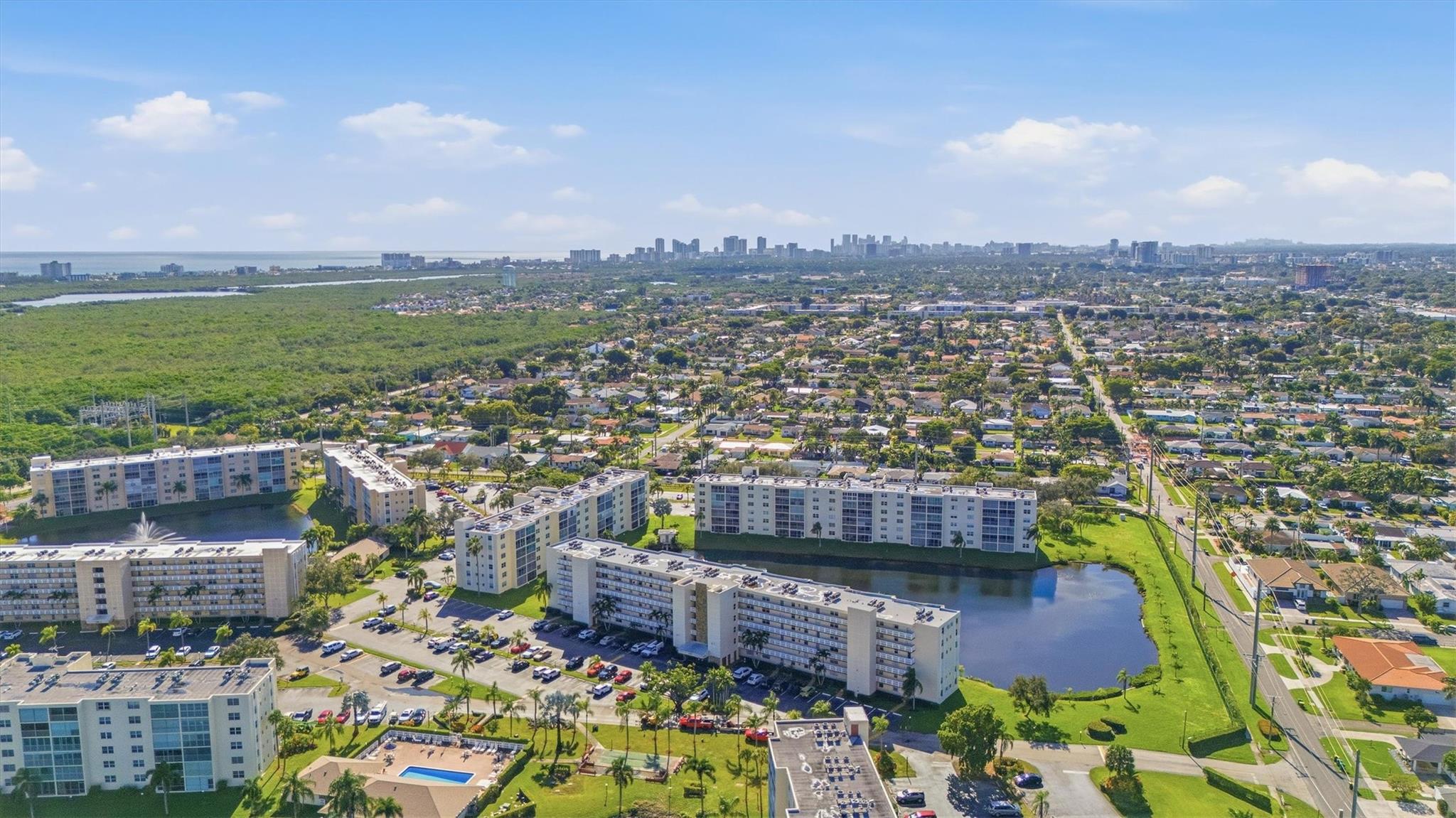 MEADOWBROOK LAKE - Residential