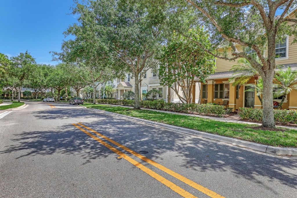 Photo of 339 E Bay Cedar Circle, Jupiter, FL 33458 (MLS # R11080537)