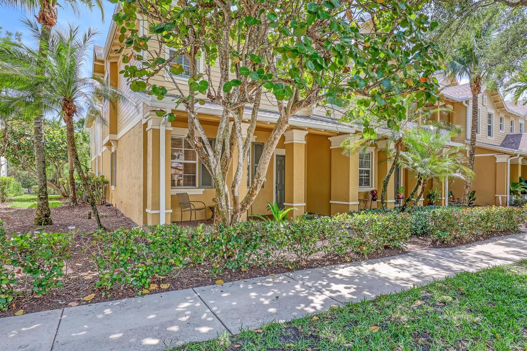 Photo of 339 E Bay Cedar Circle, Jupiter, FL 33458 (MLS # R11080537)