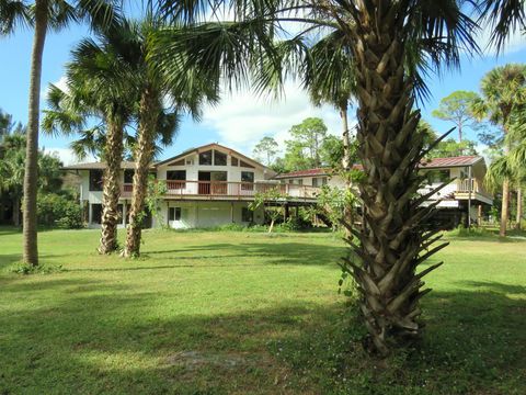 A home in Loxahatchee