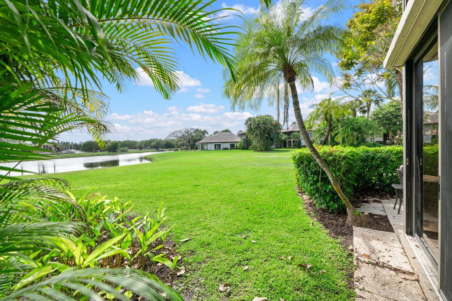 MEADOW BROOK CONDO - Residential