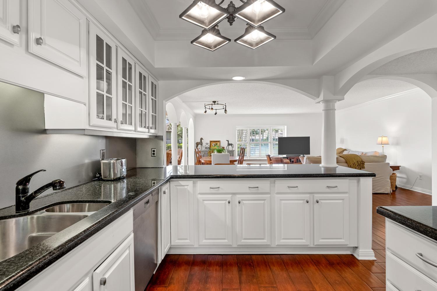 MEADOW BROOK CONDO - Residential