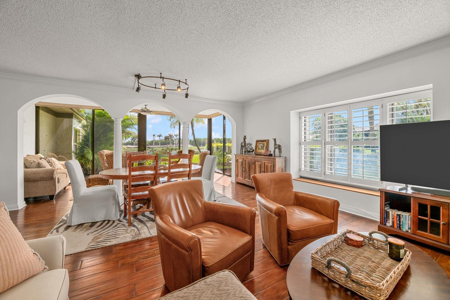 MEADOW BROOK CONDO - Residential