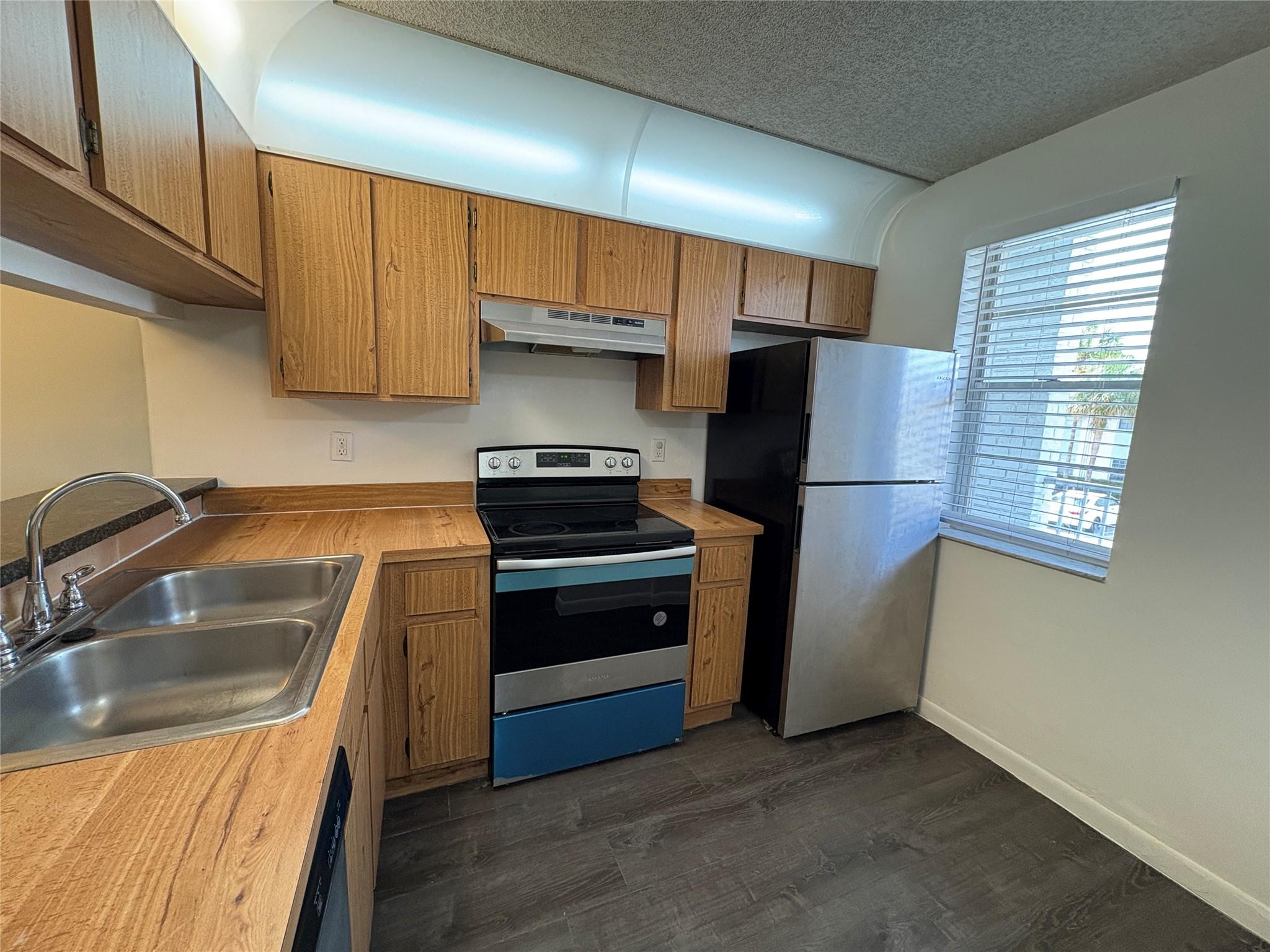 2700 Forest Hills Blvd 203