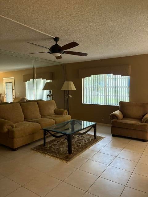 837 Normandy R, Delray Beach, FL, 33484/$130,000 4 837 Normandy R