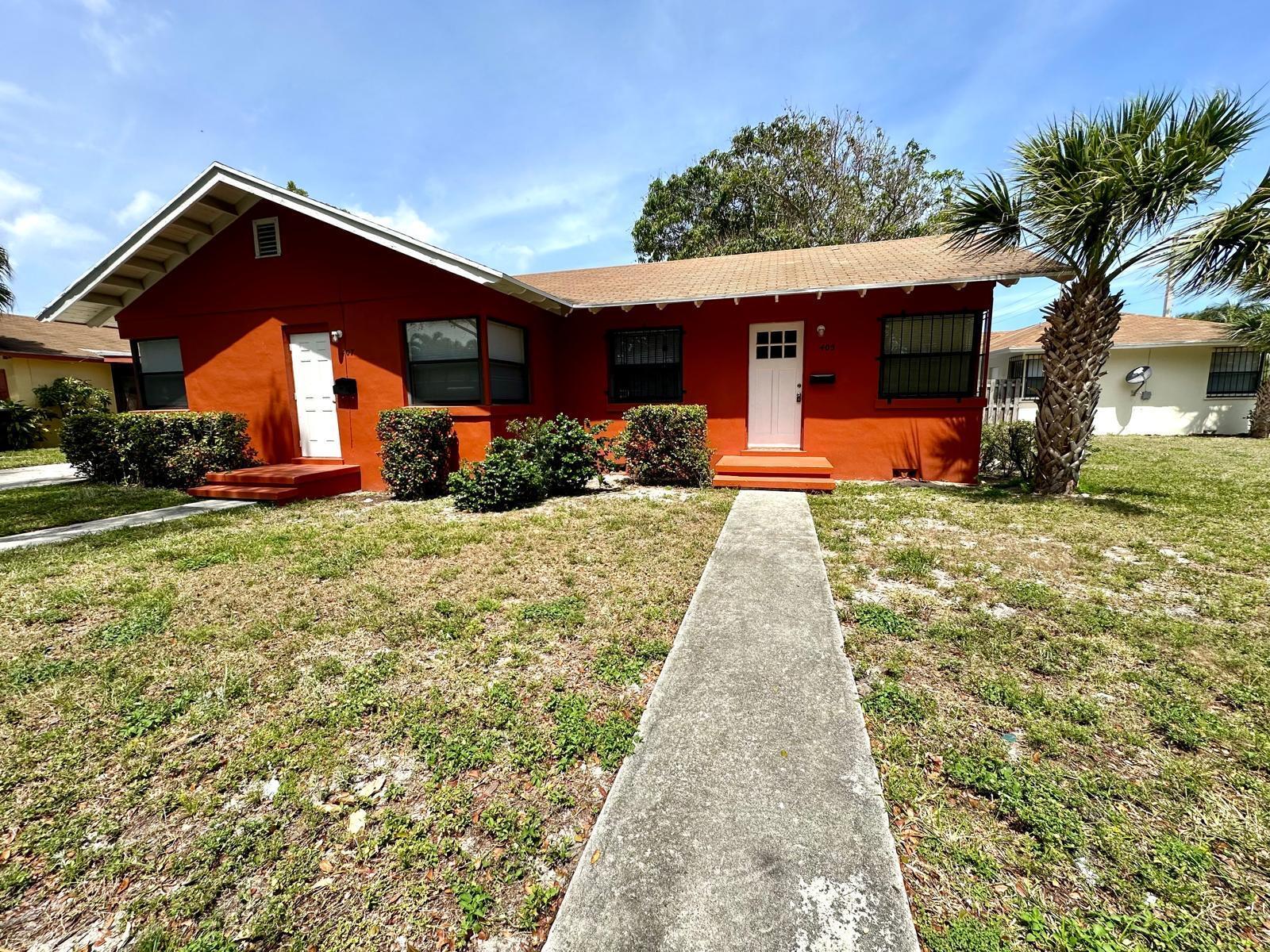 1 Bedroom, 1 Bath retreat! Water included & on-site laundry facilities. Proximity to Shopping: Steps away from premier shopping destinations, including The Square and CityPlace, offering a variety of retail stores, boutiques, and gourmet dining options. Beaches: Just a short drive or bike ride to the pristine beaches of Palm Beach, where you can soak up the sun, enjoy water sports, or take a leisurely stroll along the shore. Intracoastal Waterway: Enjoy breathtaking views and relaxing walks along the Intracoastal Waterway, perfect for evening strolls or morning jogs.