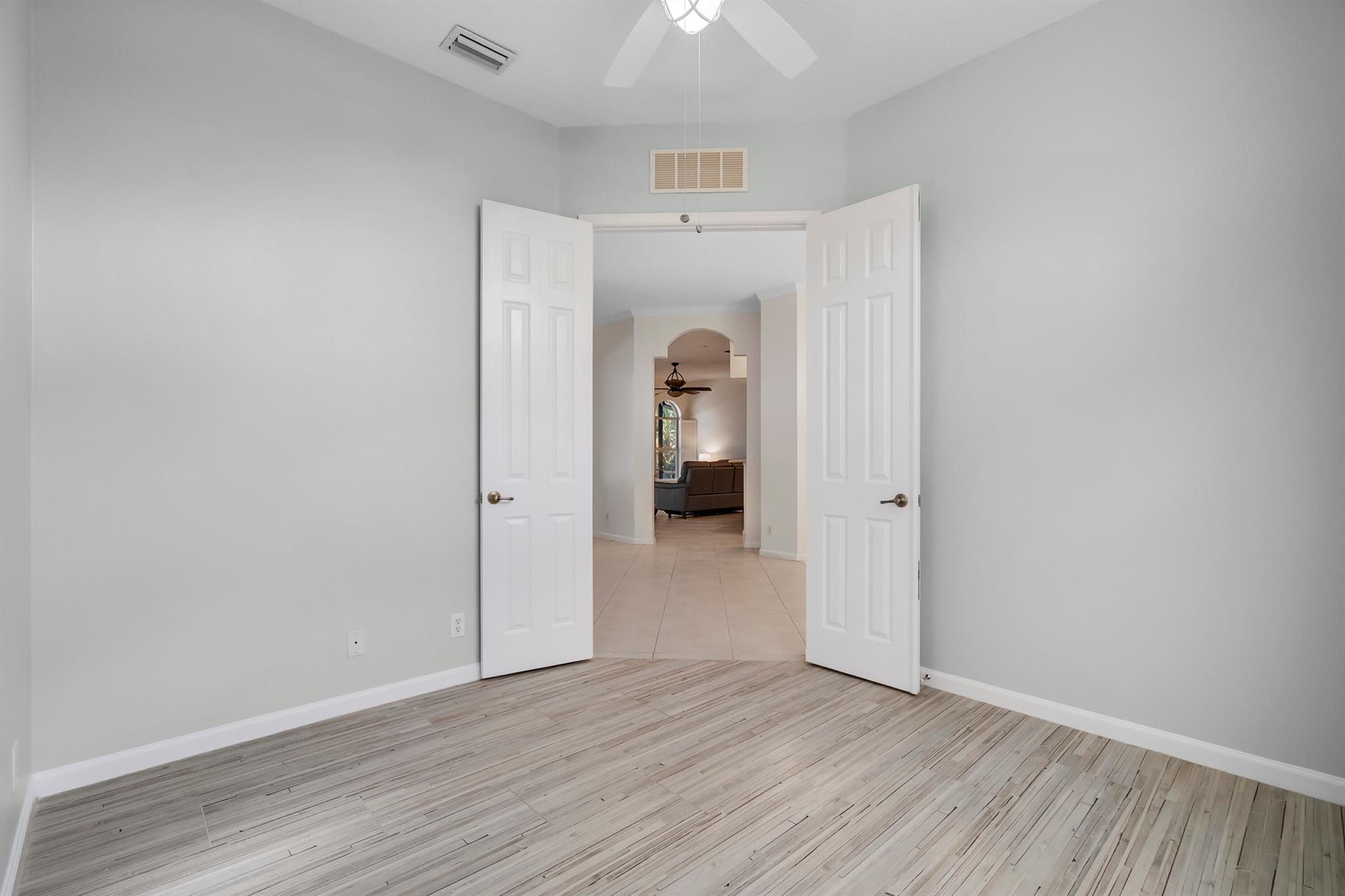 PORT ST LUCIE SECTION 33 - Residential Lease