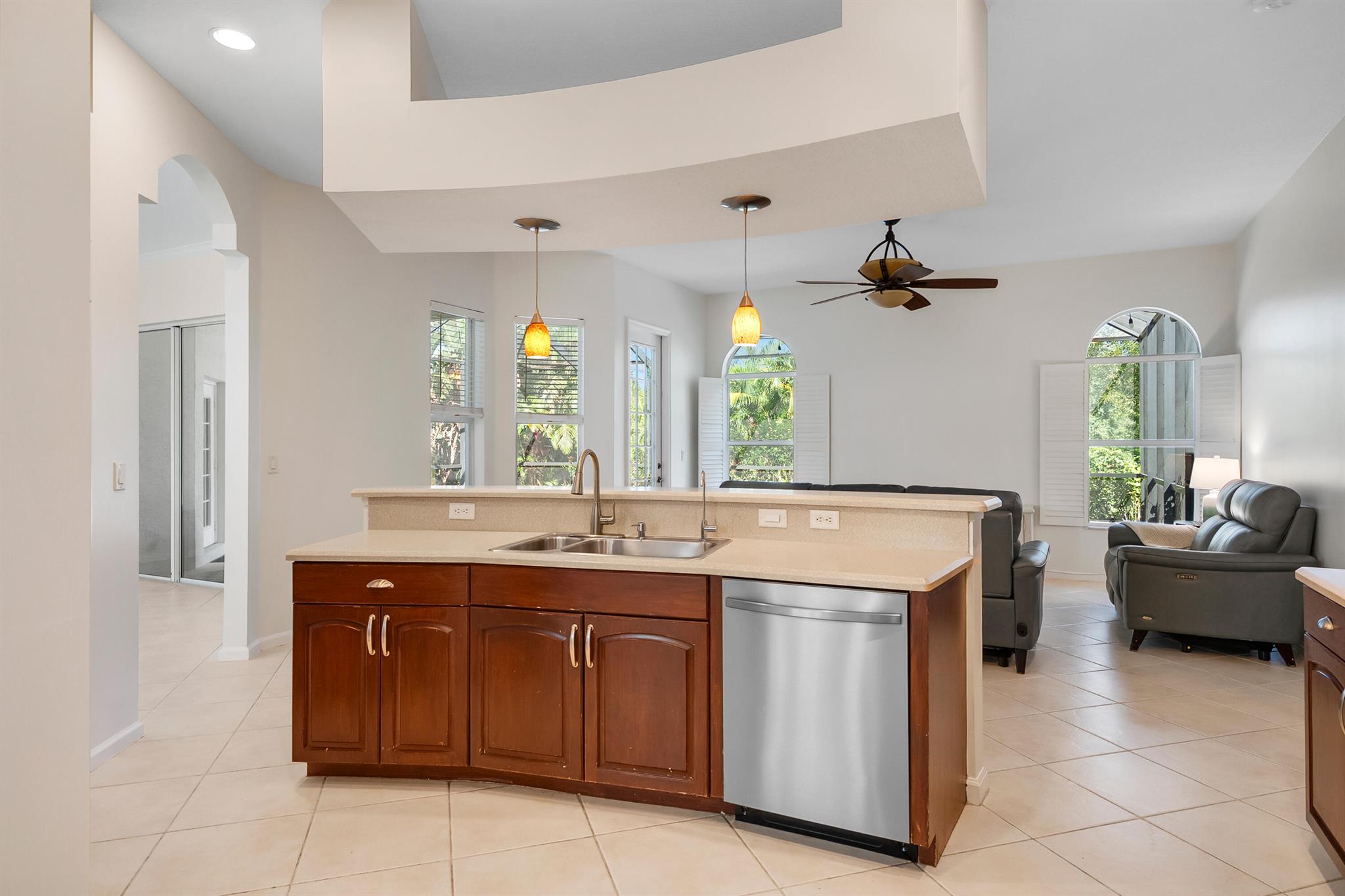 PORT ST LUCIE SECTION 33 - Residential Lease