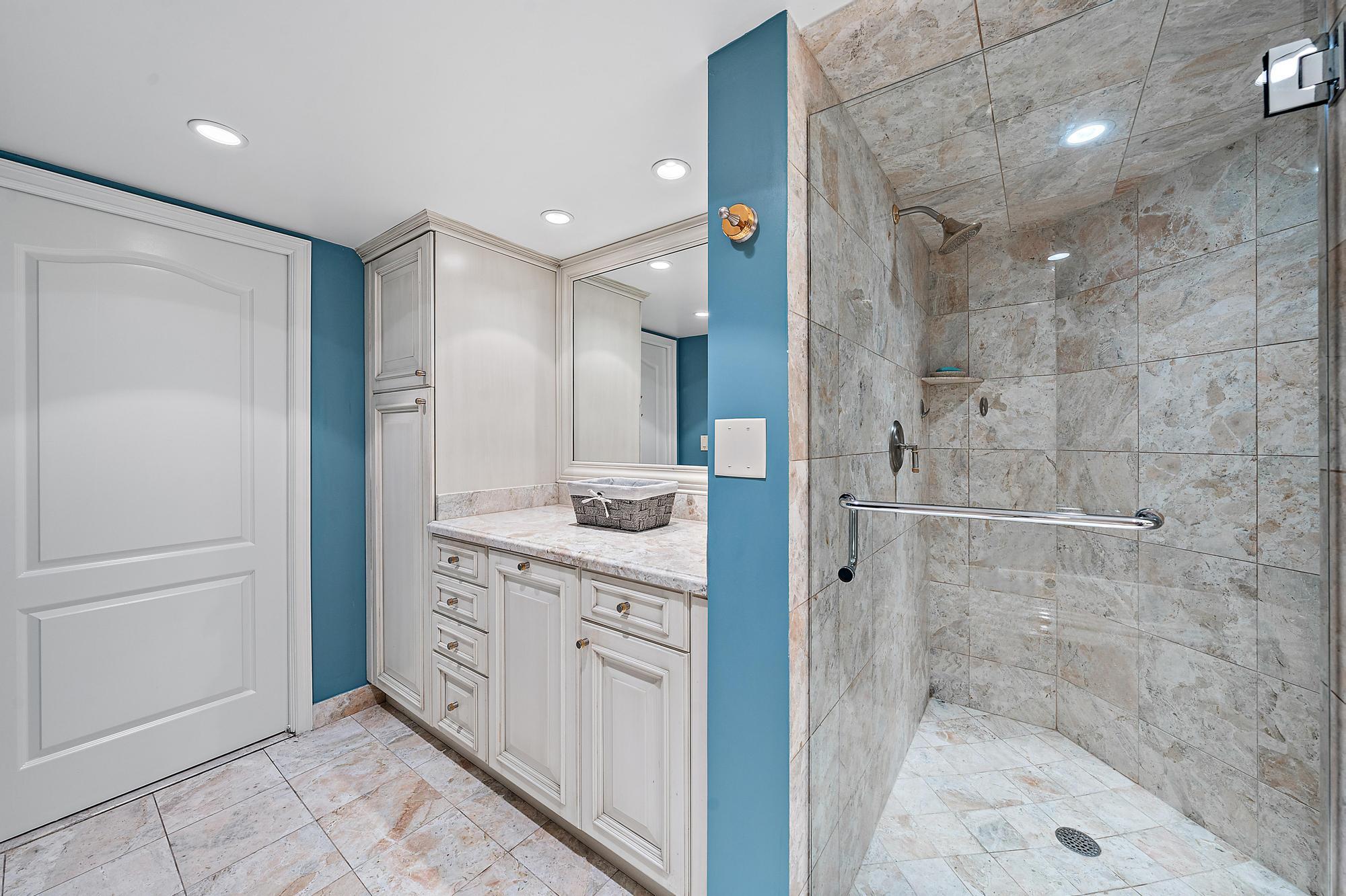 Corniche - Residential