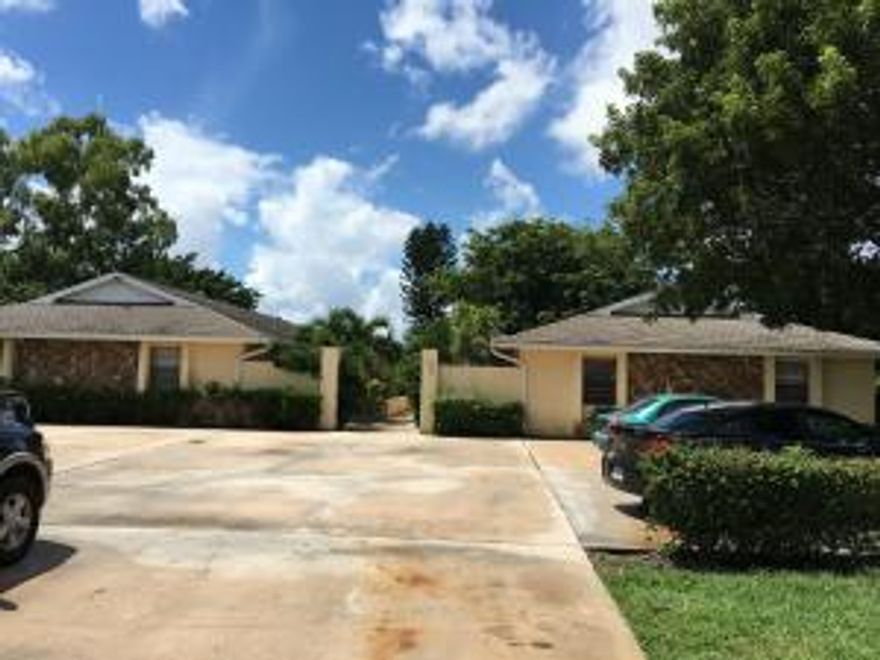 This is a package sale !!!!!!!!!!!!!!!There are 7 four-plexs on white pinedo not want to split themEach four-plex is deeded separately.650,000 for each four-plexeach four-plex 3/2 and most of themare completely tiled.all are rented, do not speak to tenantsplease,